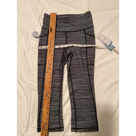 NWT Jockey Cropped leggings 360 stretch Women Sz S NWT - Picture 2 of 10